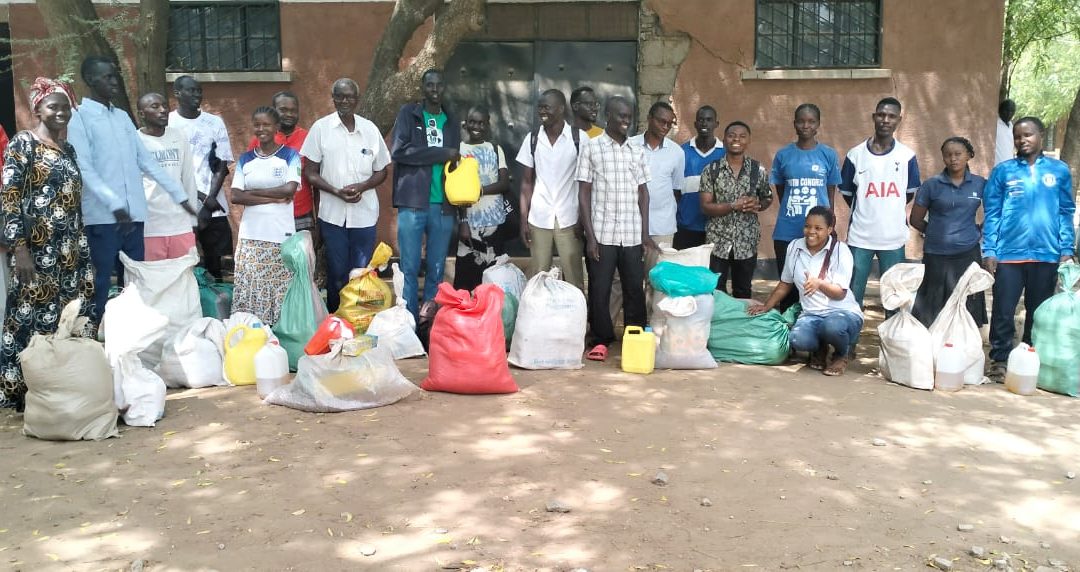 Lebensmittel für Lehrer und Katecheten zu Weihnachten